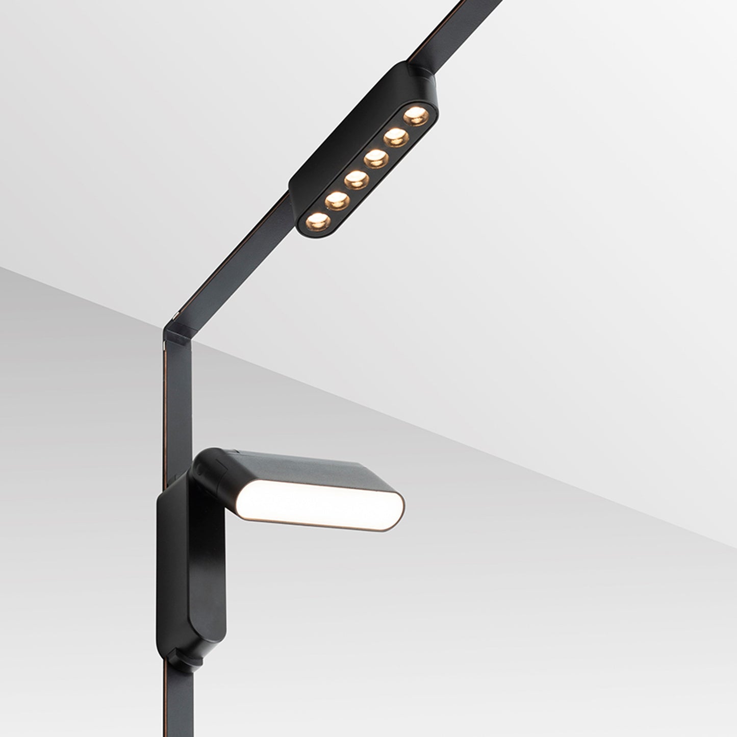 RENDL Ultra-thin track system OXONIA 11 with tilt-function for the VEGA/WAVE system black 24= LED 6W 110° 3000K 4000K 6500K R14321 4
